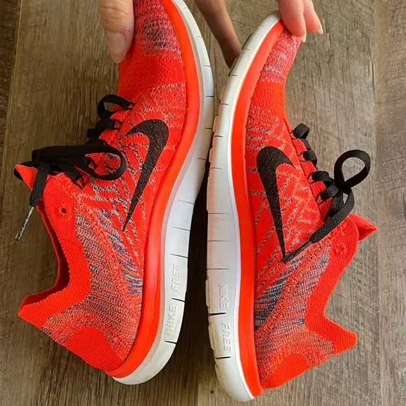 Nike Free 4.0 Flyknit Bright Red Running Shoes - Picture 7 of 8